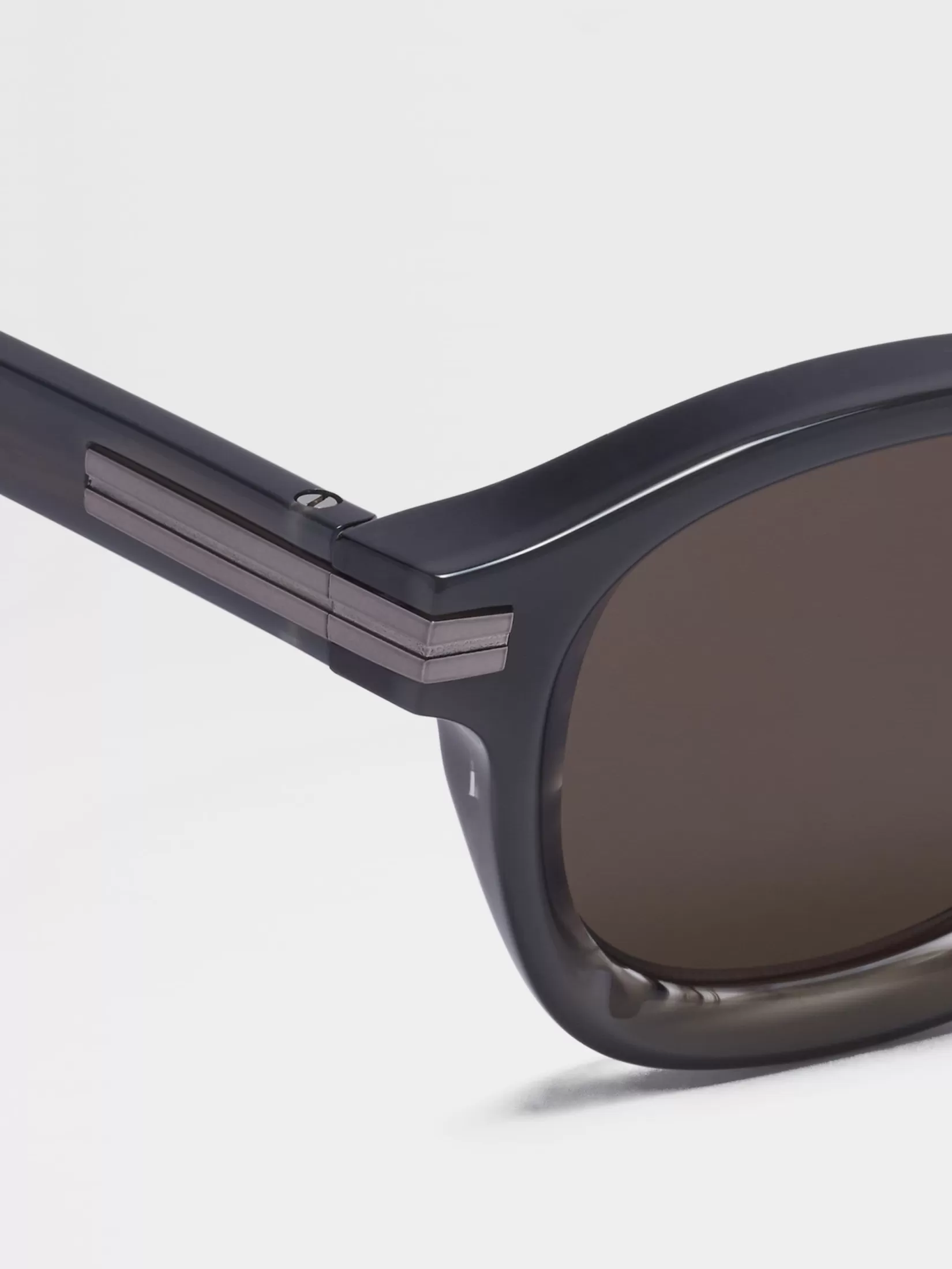 ZEGNA Sunglasses<Opal Grey and Striped Grey Aurora I Acetate Sunglasses OpalGrey/StripedGrey